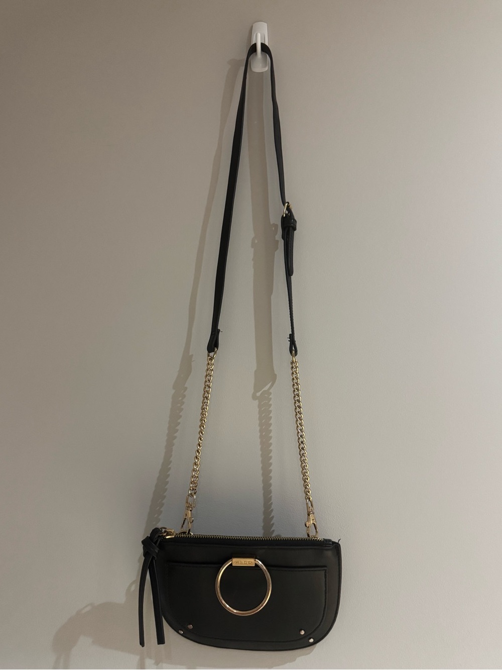 Aldo Black Crossbody Shoulder Bag/Clutch with Gold Ring Detail & Removable Chain